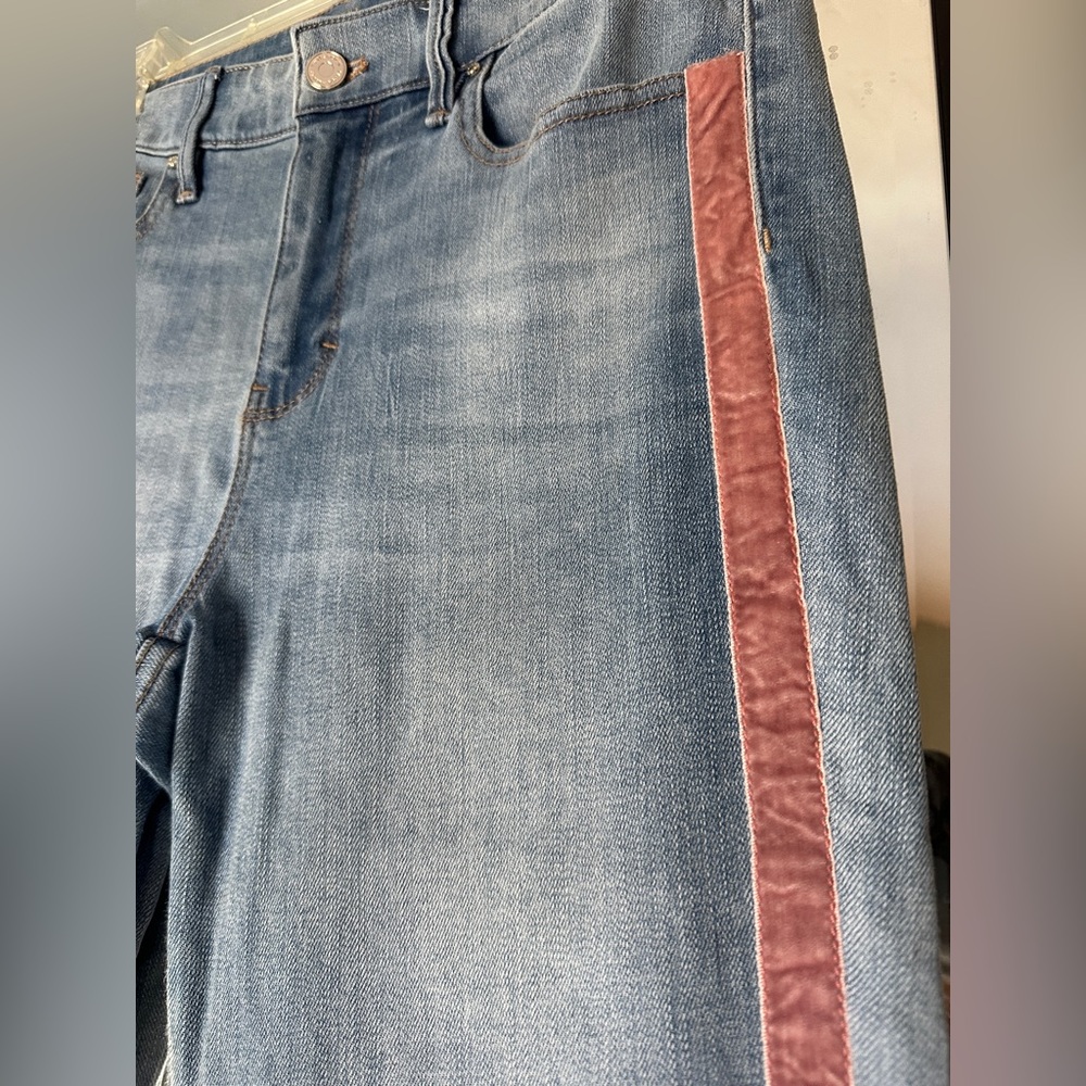 White House Black Market High Rise Slim Ankle Light Denim w Velvet Piping - Picture 3 of 9